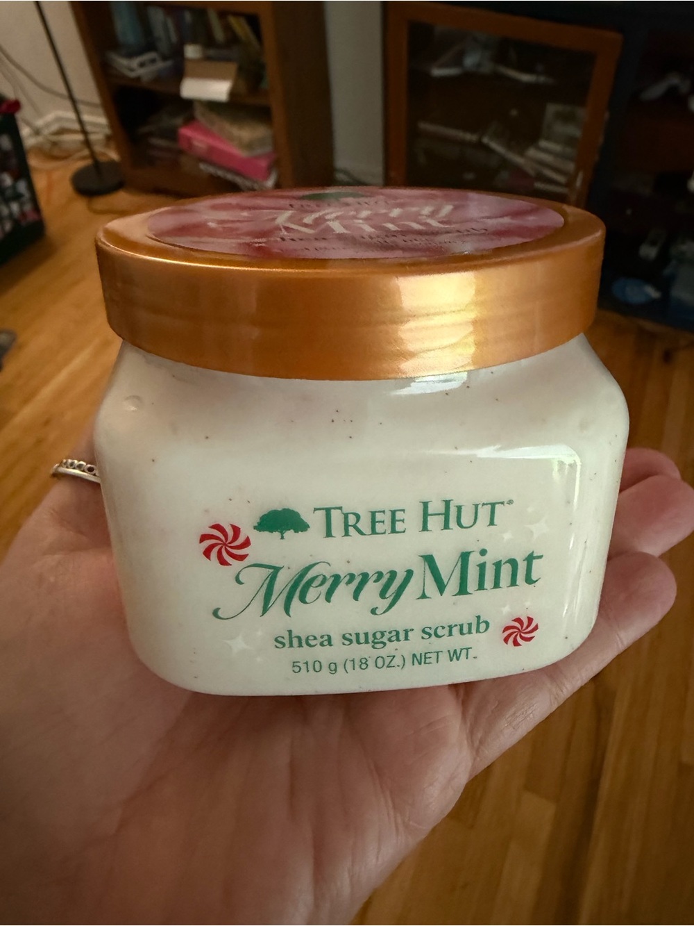 Tree Hut Merry Mint Shea Sugar Scrub — White